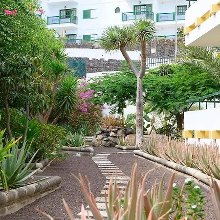 Apartment Caroni *