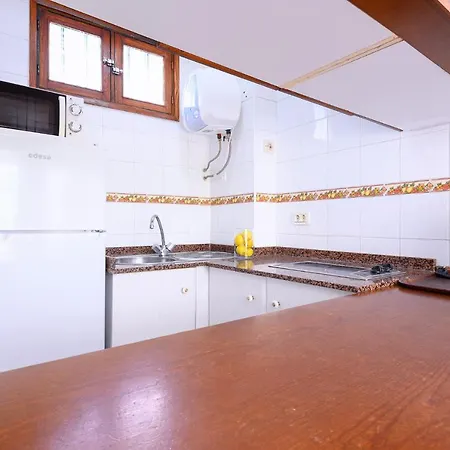 Apartment Caroni